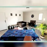 Spacieux T3 Au Pied Des Thermes Appartement